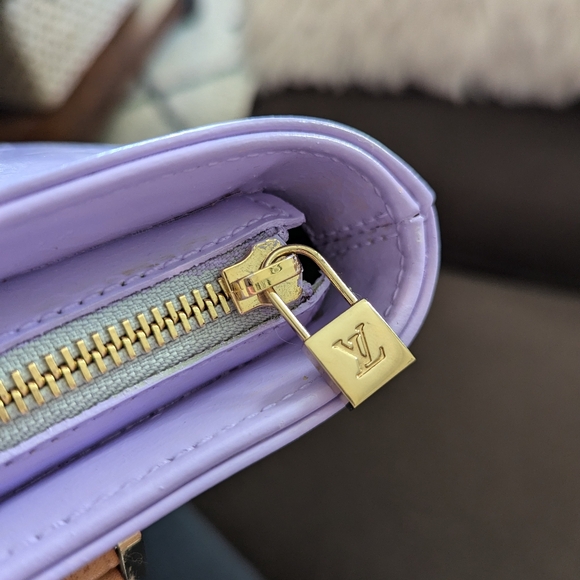 *Re-painted* lilac purple Louis Vuitton Houston vernis bag - Picture 10 of 15